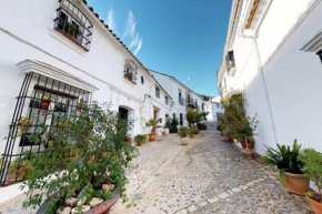 La casa del piano - Beautiful 18th century house with courtyard & pool